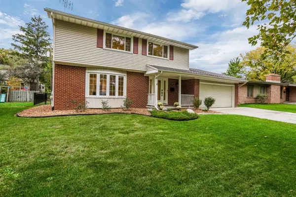 Ann Arbor, MI 48103,1608 W Waltham Drive