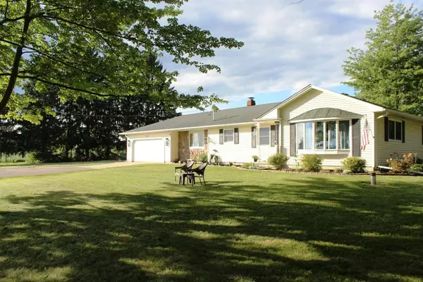 15820 S M52, Stockbridge, MI 49259