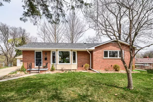 2002 Brampton Court, Ann Arbor, MI 48103