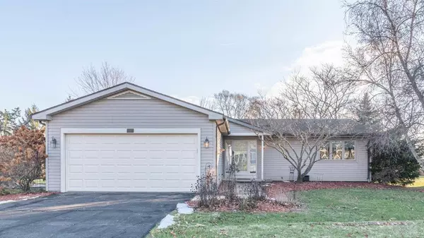 1317 Maplewood Drive, Saline, MI 48176