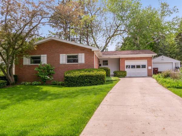 1510 Ardmoor Avenue, Ann Arbor, MI 48103