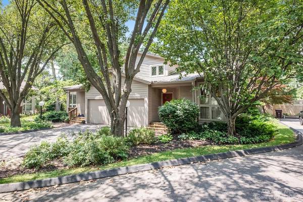 1908 Old Orchard Court, Ann Arbor, MI 48103