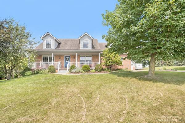 148 Fox Hill Court, Chelsea, MI 48118