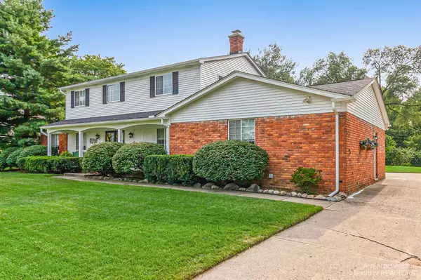 9580 Steephollow Drive,  White Lake,  MI 48386