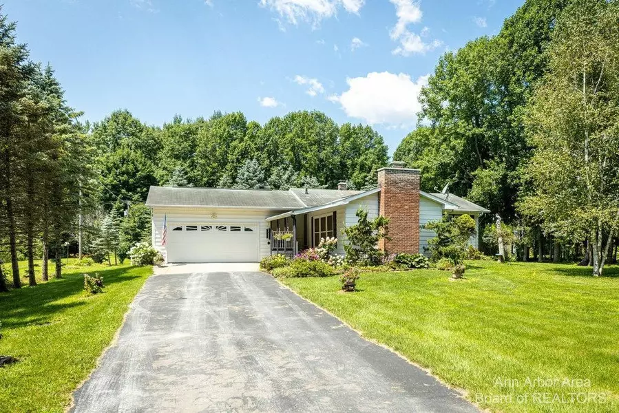 9480 Mckean Road, Willis, MI 48191