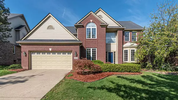 17061 Algonquin Drive, Northville, MI 48168