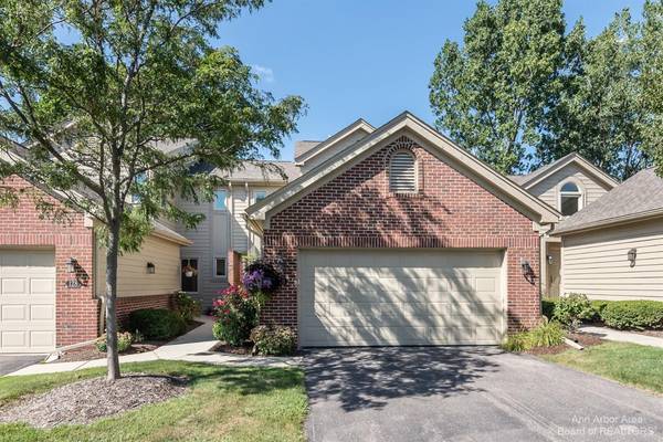 126 Ponds View Drive, Ann Arbor, MI 48103