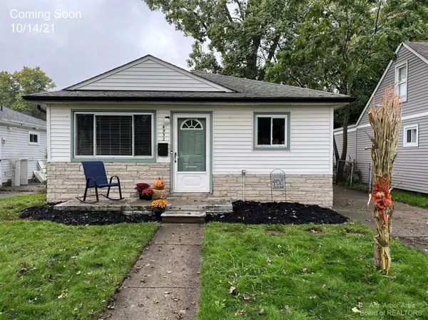 4932 Jackson Street, Dearborn Heights, MI 48125