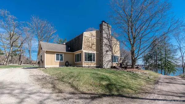 South Lyon, MI 48178,9089 Hillview Drive