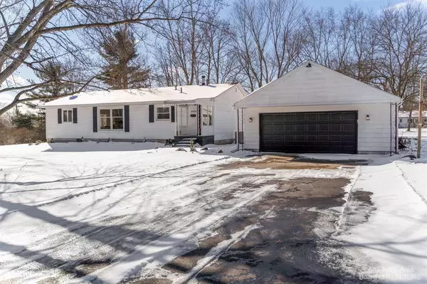 8483 Moon Road, Saline, MI 48176