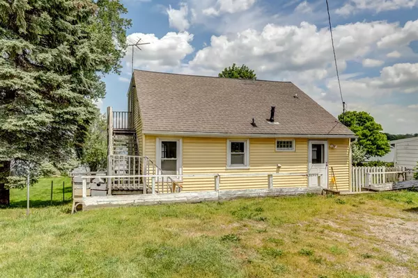 11948 Elmdale Drive, Manchester, MI 48158