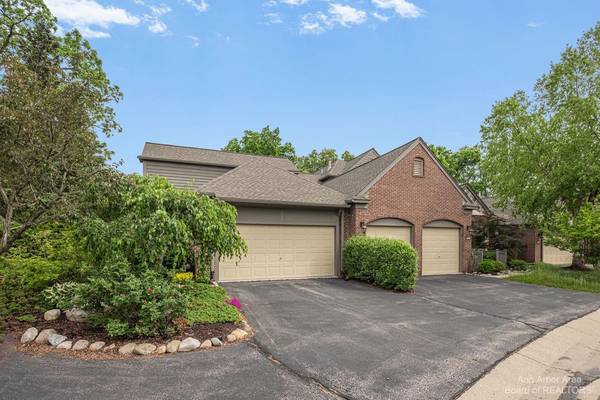 1908 Boulder Drive, Ann Arbor, MI 48104