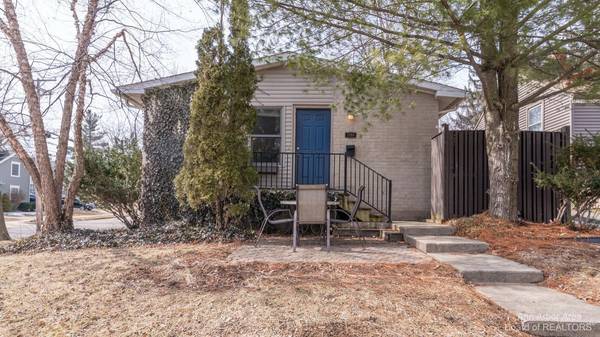 1108 Belmar Place, Ann Arbor, MI 48103