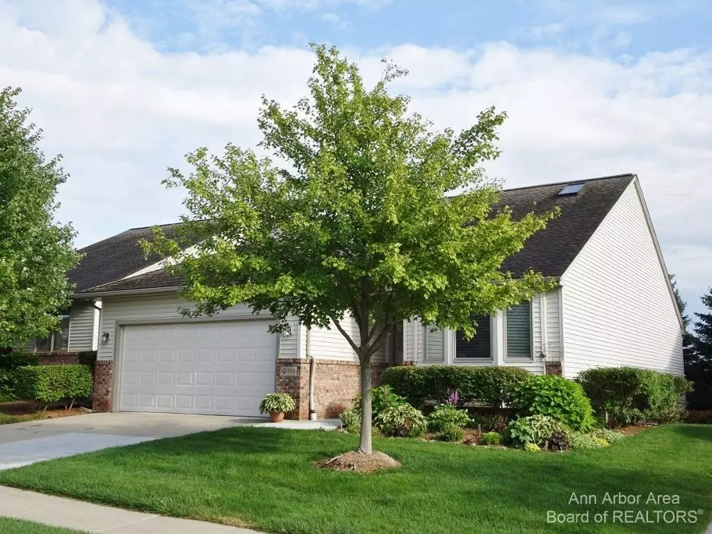 Saline, MI 48176,358 Cottonwood Lane