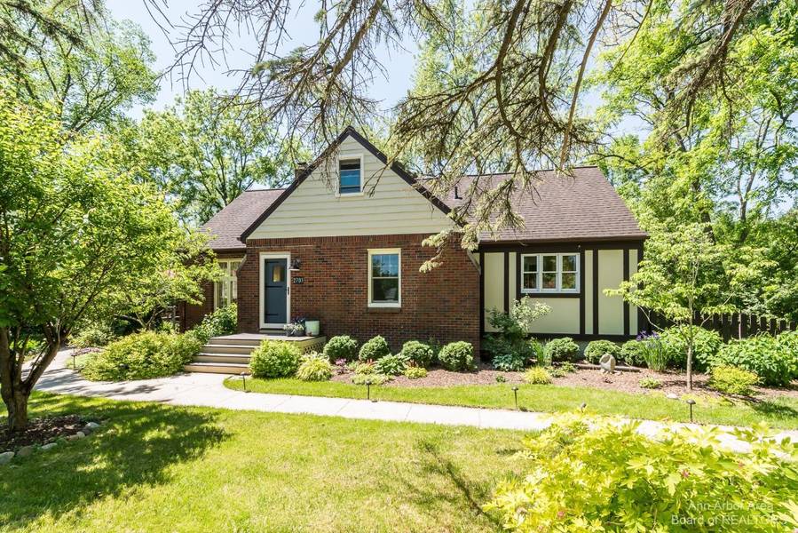 2701 Dexter Road, Ann Arbor, MI 48103