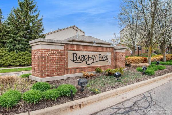 2761 Barclay Way, Ann Arbor, MI 48105