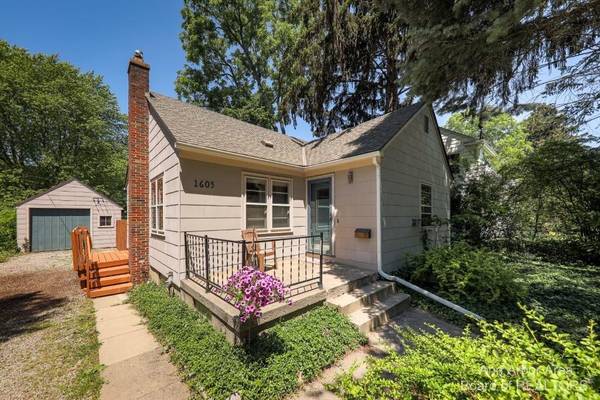 1605 Pontiac Trail, Ann Arbor, MI 48105