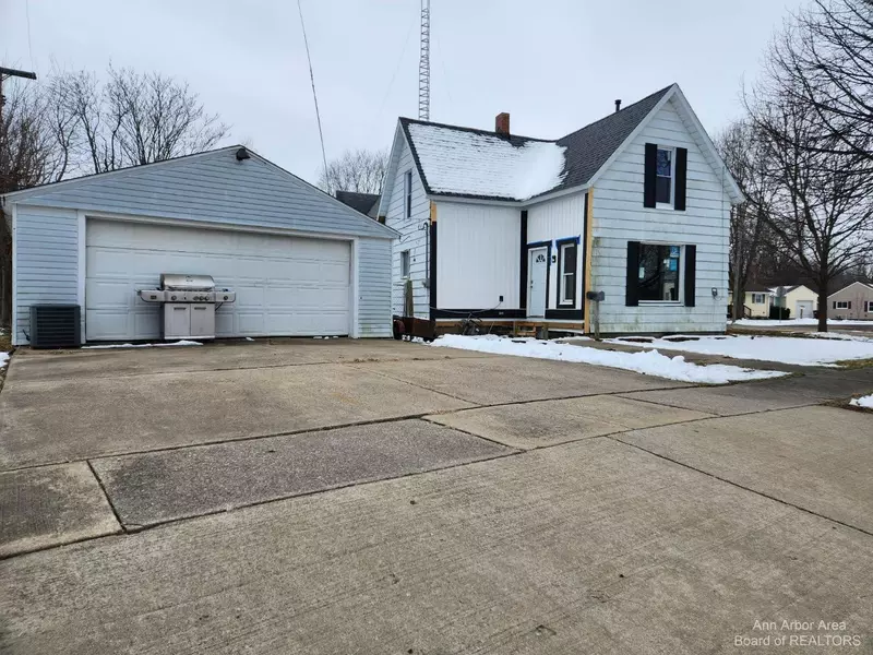 371 Washington Street, Dundee, MI 48131