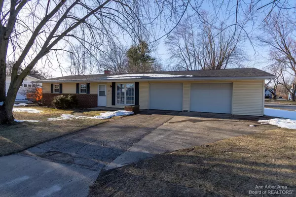 202 Bartlett Street, Clinton, MI 49236