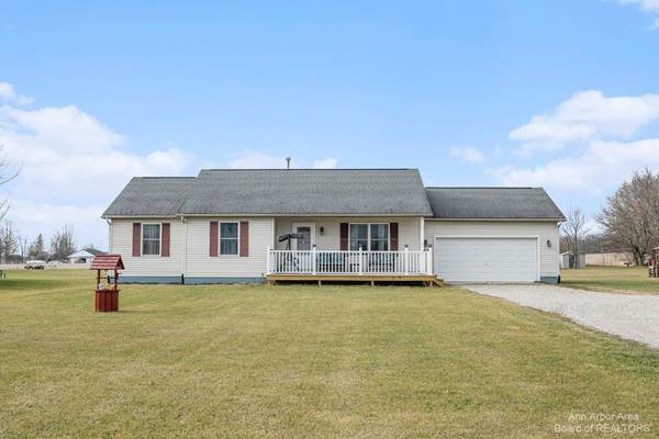 6630 S Occidental Road, Tecumseh, MI 49286