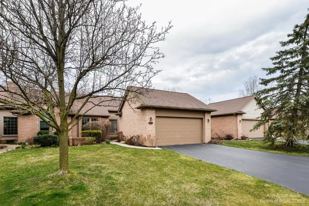 Ann Arbor, MI 48108,4858 Lone Oak Court