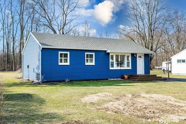 45137 Paris Drive, Belleville, MI 48111