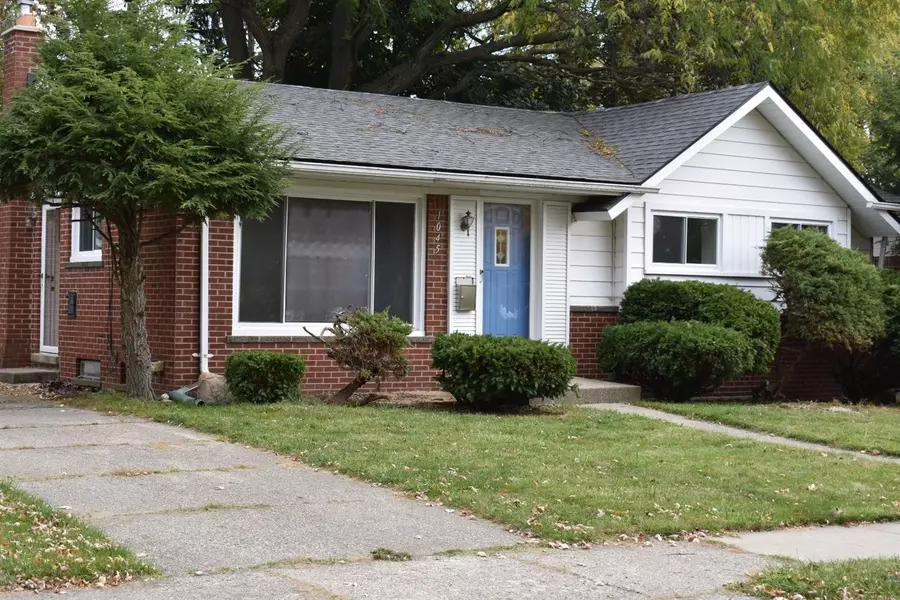1045 Borgstrom, Ypsilanti, MI 48198