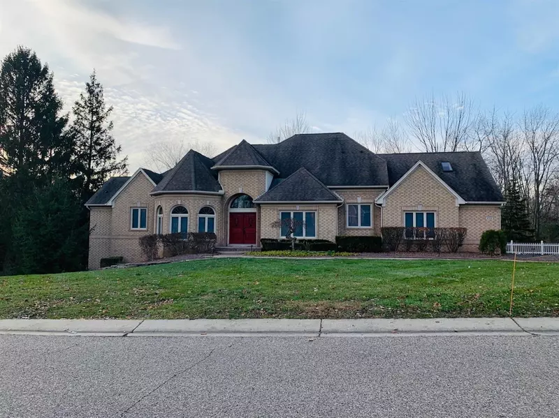 6558 Bridgewater, West Bloomfield, MI 48322