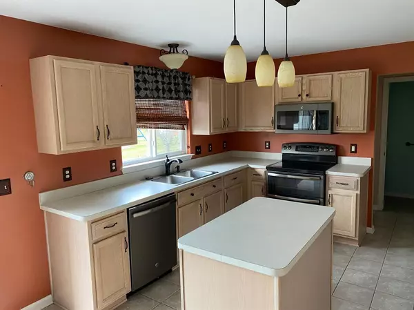 Ypsilanti, MI 48197,7210 Roxbury Drive