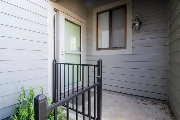 Ann Arbor, MI 48105,662 Peninsula Court
