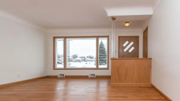 Saint Clair Shores, MI 48081,28605 Kimberly Lane