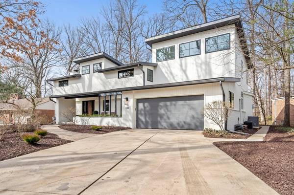 1310 Glendaloch Cr Circle, Ann Arbor, MI 48104