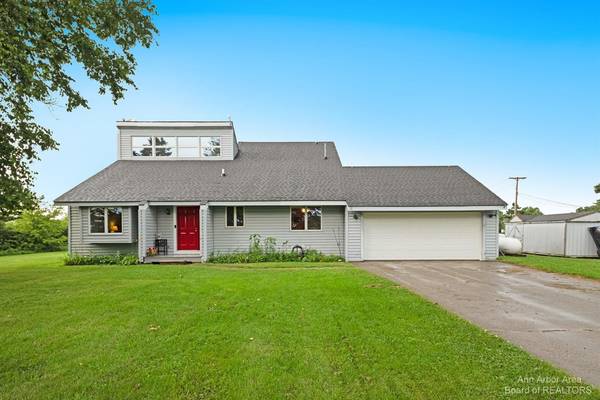 13988 Green Acres Lane, Chelsea, MI 48118