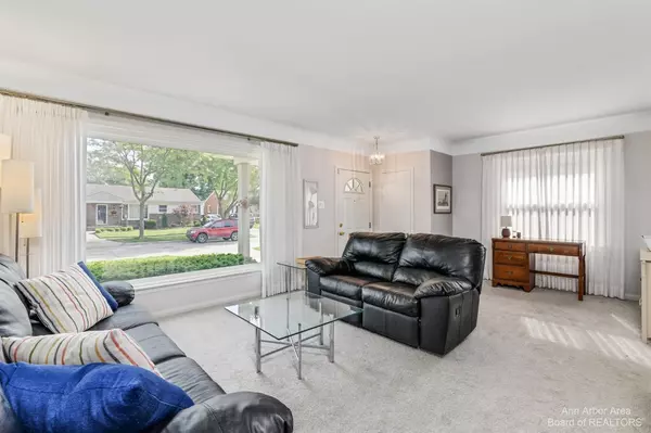 Saint Clair Shores, MI 48080,22556 Kipling Street