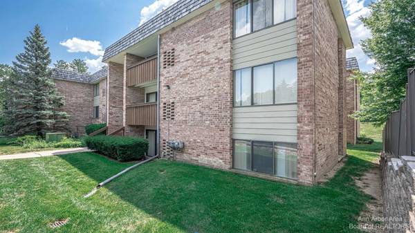 Ann Arbor, MI 48103,2152 Pauline Boulevard #105