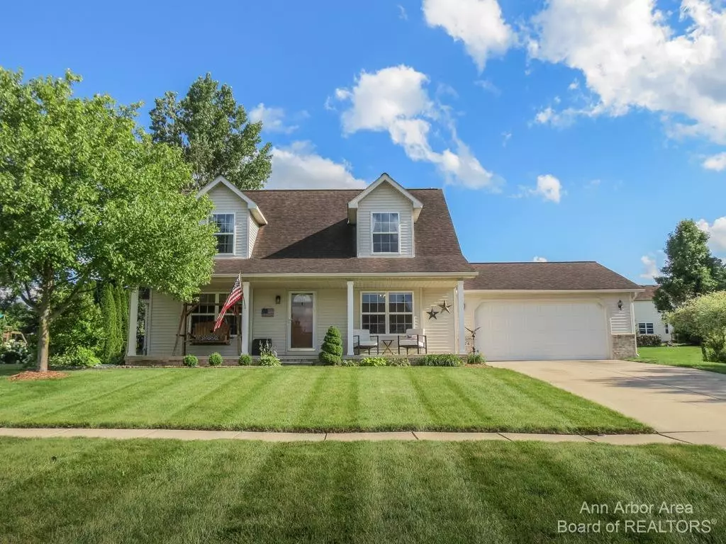 Pinckney, MI 48169,374 Brentwood