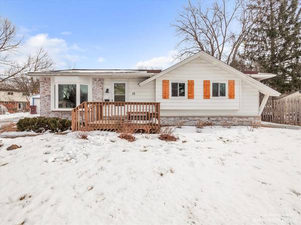 15 Donegal Court, Ann Arbor, MI 48104