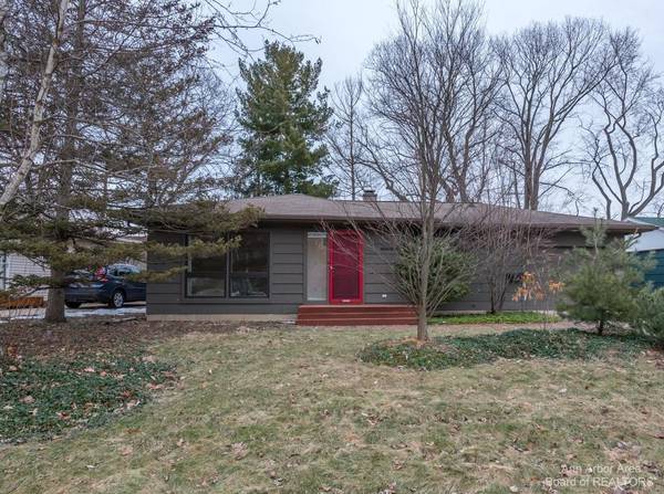 2100 S Circle Drive, Ann Arbor, MI 48103