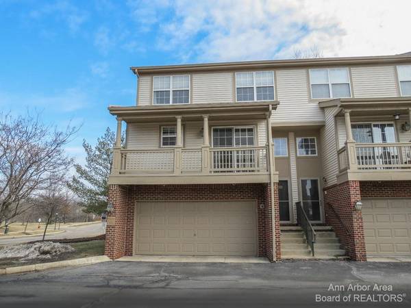 2890 Barclay Way, Ann Arbor, MI 48105