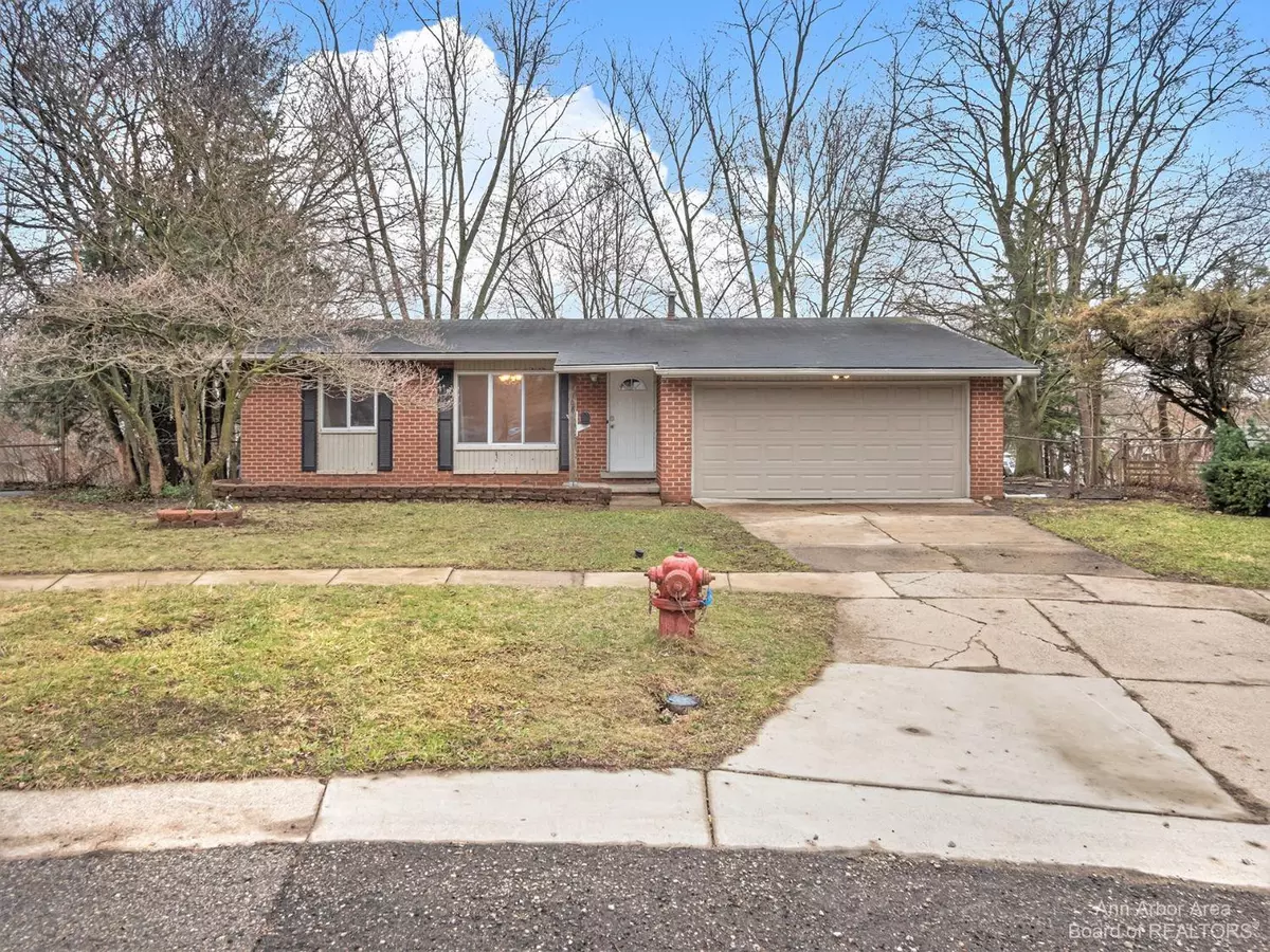 Ypsilanti, MI 48198,1708 Dover Court