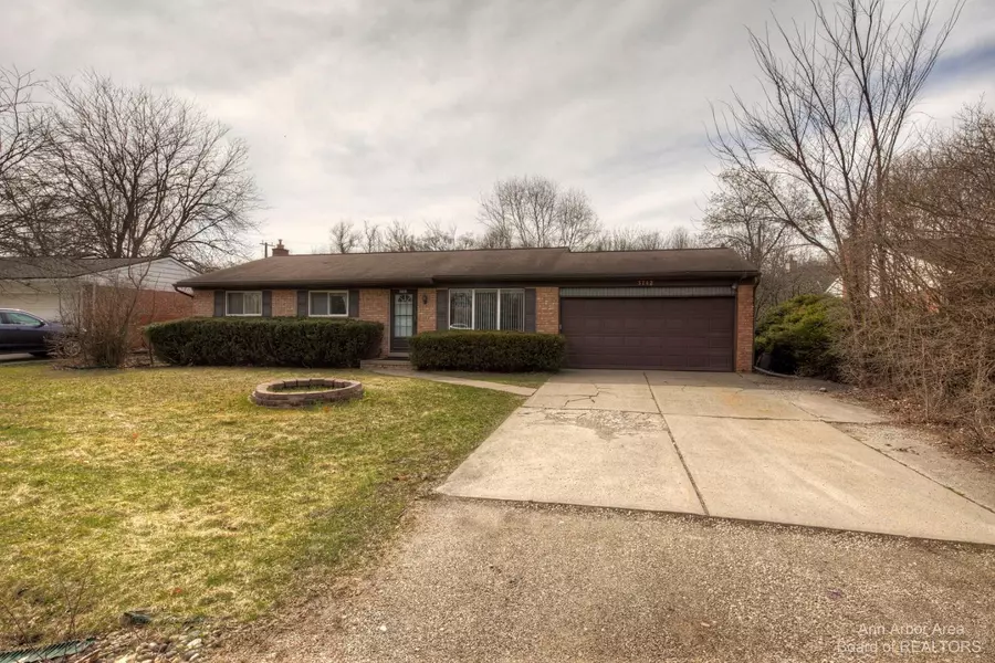 3742 Golfside Road, Ypsilanti, MI 48197