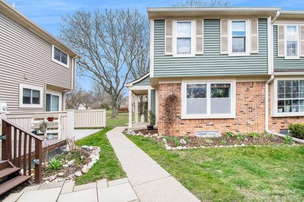 2935 E Whittier Court, Ann Arbor, MI 48104