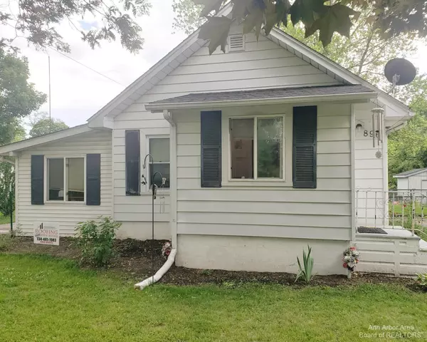 896 Hawthorne Avenue, Ypsilanti, MI 48198