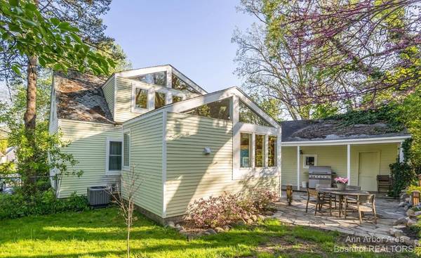 610 Brierwood Court, Ann Arbor, MI 48103