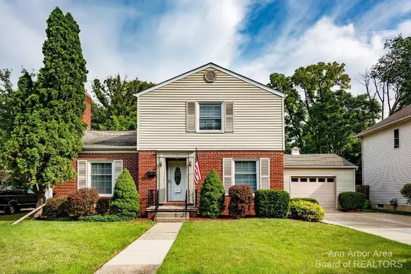 1102 W Cross Street,  Ypsilanti,  MI 48197