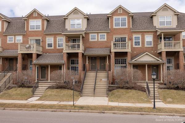 2791 Barclay Way, Ann Arbor, MI 48105