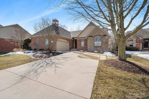 Ann Arbor, MI 48108,2471 Winged Foot Court