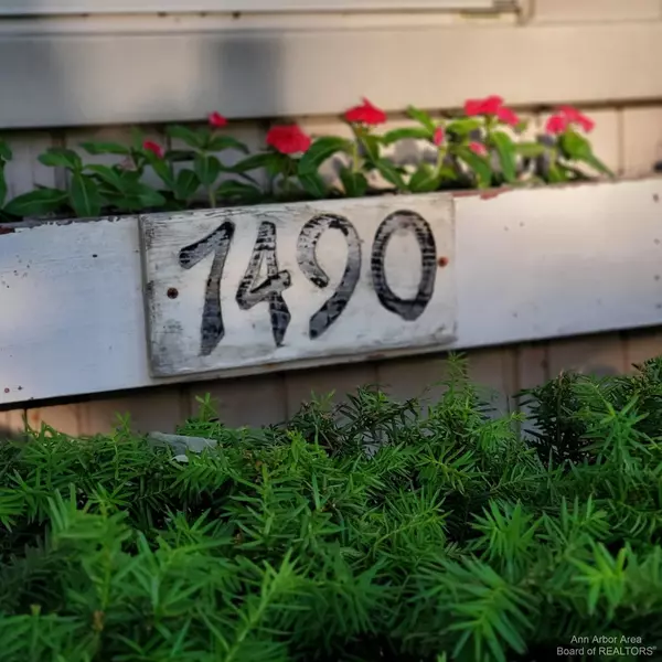 Gregory, MI 48137,7490 Noahs Landing