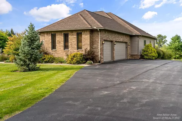 Ann Arbor, MI 48103,6530 Heron Court