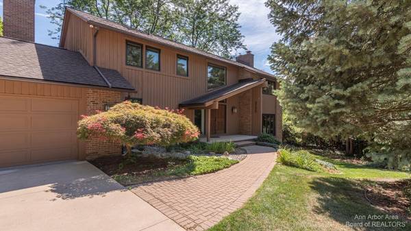 3750 Burns Court, Ann Arbor, MI 48105